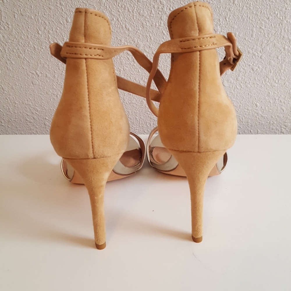 Joie tan and soft gold heels - Picture 5 of 6